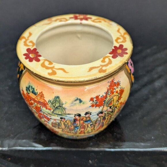 Chinese Satsuma Style Hand Painted Porcelain Pot Vase Planter 2 3/4 Inch - Picture 7 of 7